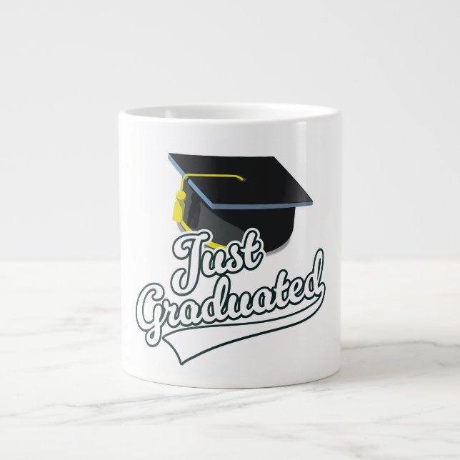 Caneca De Café Grande Recém Graduado!  (Frente)