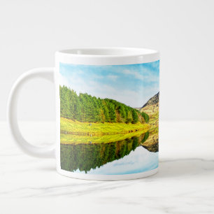 Caneca De Café Grande Reservatório de Dovestone no inverno