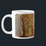 Caneca De Café Grande Salgueiro Chorão por Claude Monet, Arte Fina Vinta<br><div class="desc">Salgueiro-Chorão (c. 1919) de Claude Monet é uma pintura paisagística de arte impressionista antiga e requintada da vida selvagem. É parte de uma série de pinturas de florestas de salgueiros que Monet pintou em seus jardins em Giverny, França. Um bosque de árvores na estação outonal com belas cores das folhas...</div>