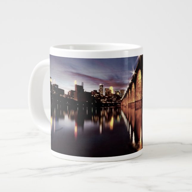 Caneca De Café Grande Skyline de Pesquisa (Frente Esquerda)