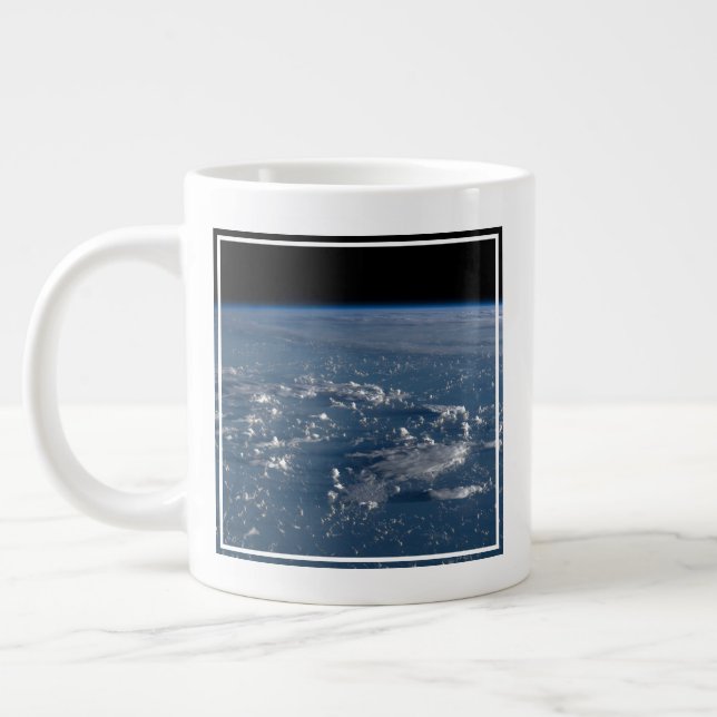 Caneca De Café Grande Sombras De Nuvens No Mar Das Filipinas (Esquerda)