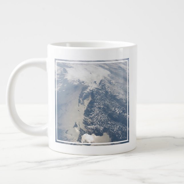 Caneca De Café Grande Sunglint Na Costa De Massachusetts. (Esquerda)
