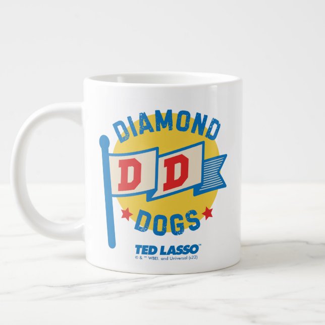 Caneca De Café Grande Ted Lasso | Gráfico da Pensão de Cães Diamantes (Esquerda)