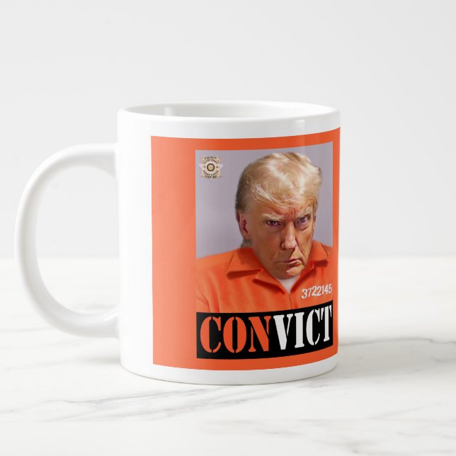 Caneca De Café Grande Trump's MUG-Shot. (Esquerda)