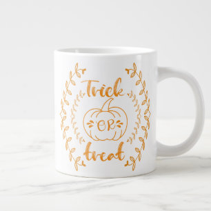 Caneca De Café Grande Truque ou tratamento no quadro das plantas