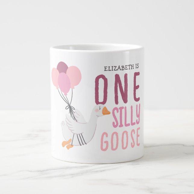 Caneca De Café Grande Um Bobo fica rosa no aniversário (Frente)