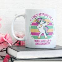 Unicórnio Dabbing de vinho e consciência