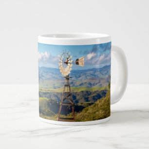 Caneca De Café Grande Ver a partir do topo das montanhas