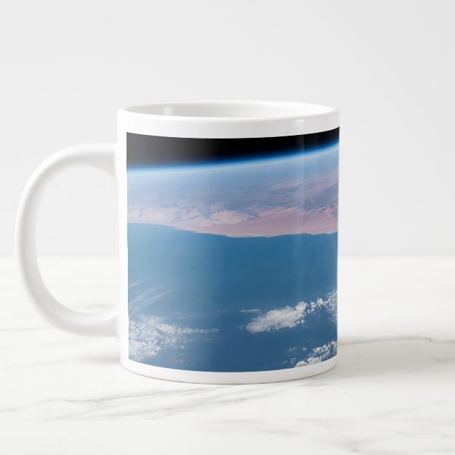 Caneca De Café Grande Ver Pela Costa Sudoeste Da África. (Esquerda)