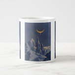 Caneca De Café Grande Vintage Science Ficet, Crescent Moon Snow Planet<br><div class="desc">Ilustração vintage: planetas futuristas de ficção científica e imagem espacial. Um 50 de quadrinhos retrô sci fi com um planeta estrangeiro coberto de gelo e neve à noite com uma lua crescente sobre as montanhas no inverno.</div>