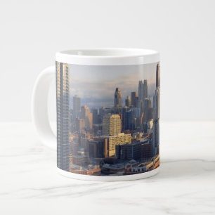 Caneca De Café Grande Vista da paisagem urbana com luz fantástica