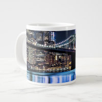 Vista do reflexo da ponte do Brooklyn em Nova Iorq