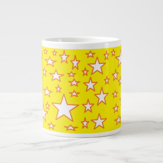 Caneca De Café Grande White Stars (Estrelas brancas) sobre fundo amarelo (Frente)