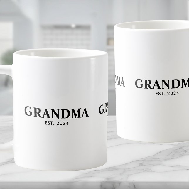 Caneca De Café Grandma Established New Grandma Gift (Criador carregado)