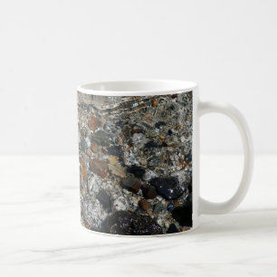Caneca De Café Granite Pebbles no lago Tenaya em Yosemite
