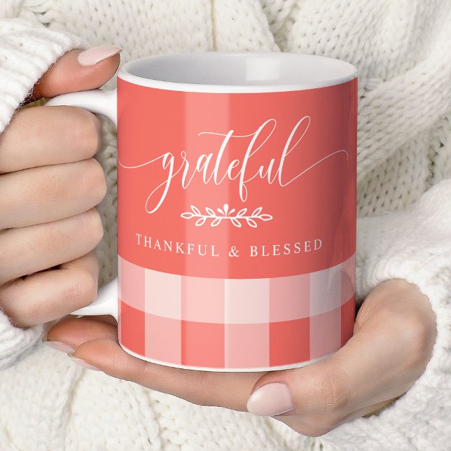 Caneca De Café Grateful Thankful Blessed Coral & Branco Xadrez (Criador carregado)