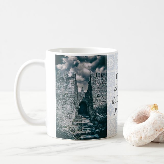 Caneca De Café Guarda medieval do castelo (Com Donut)