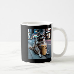 Caneca De Café Guaxinim bebendo café gelado meme engraçado de ani