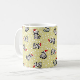 Caneca De Café Guaxinins de Natal & Flocos de Neve em Amarelo Cla