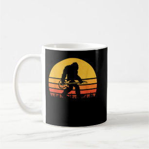 Caneca De Café Guitarra Retro Bigfoot, Rocker Sasquatch Vintage