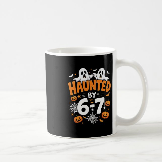 Caneca De Café Halloween Haunted 67 Six Seven Meme 1 (20)  (Direita)