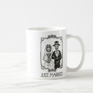 Caneca De Café Halloween Skeletons Bride E Recem casados F