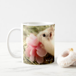Caneca De Café Hammyville - Flor de Hamster Cheira os Rosas