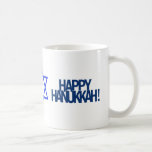 Caneca De Café Hanukkah feliz<br><div class="desc">Hanukkah feliz! Chanukah feliz! De qualquer maneira você soletra-o,  comemora-o feliz com família e amigos.</div>