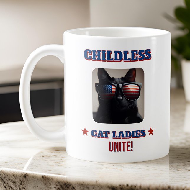Caneca De Café Harris Walz Cat Foto Foto de Gato Infantil Unida (Harris Walz Cat Photo Childless Cat Ladies Unite Coffee Mug)