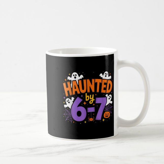 Caneca De Café Haunted By 6-7 Halloween Ghosts And Sders Design  (Direita)