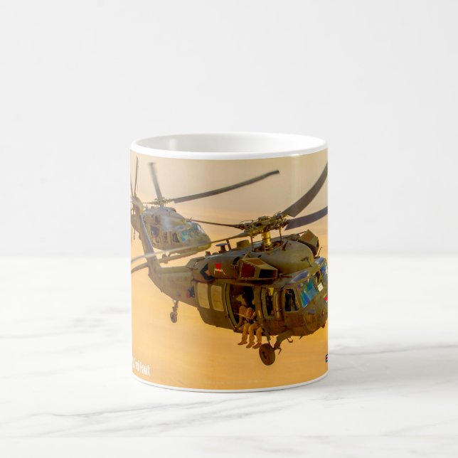 CANECA DE CAFÉ HAWK PRETO UH-60M (Centro)
