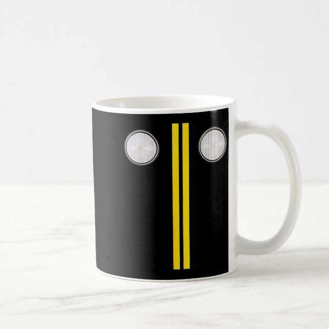 Caneca De Café Headlights With Road Markings Funny Halloween Cost (Direita)