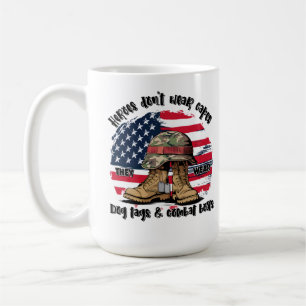 Caneca De Café Heróis - Vestem Dog tags e combatem botas