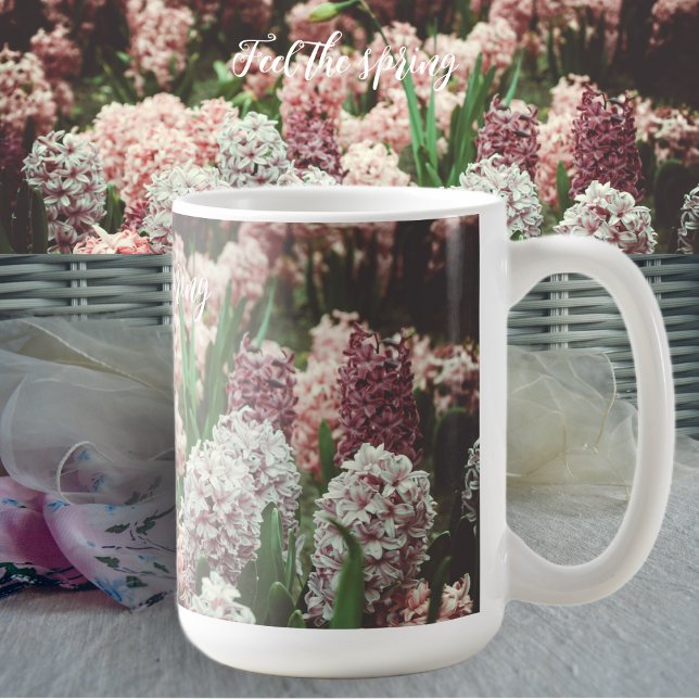 Caneca De Café Hiacinto rosa e roxo no Jardim Primavera (Criador carregado)