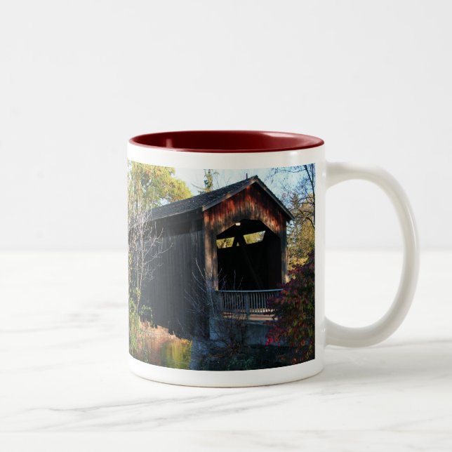 Caneca de café histórica da ponte coberta do Ada (Direita)