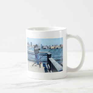Caneca De Café Homem A Pescar O Pier Hoboken