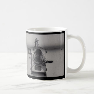 Caneca De Café Homem com uma câmera de filme (ø tiro)