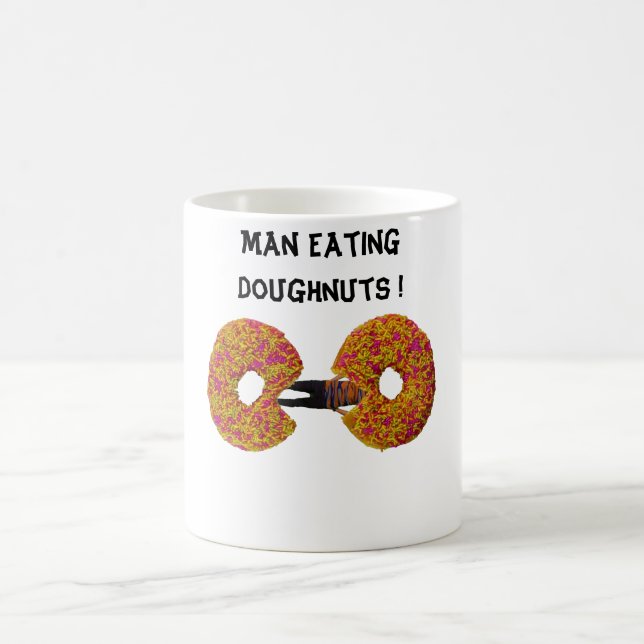 Caneca De Café Homem Comendo Donuts ! (Centro)