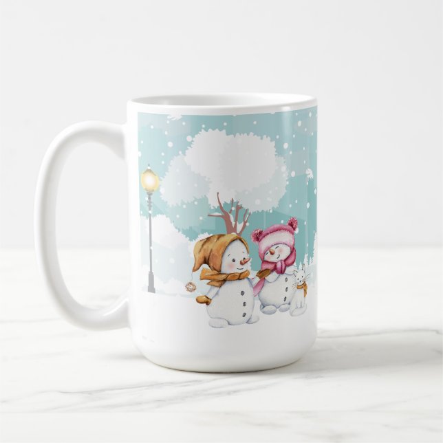 Caneca De Café Homens De Neve Se Reunindo E Jogando Na Época De F (Esquerda)