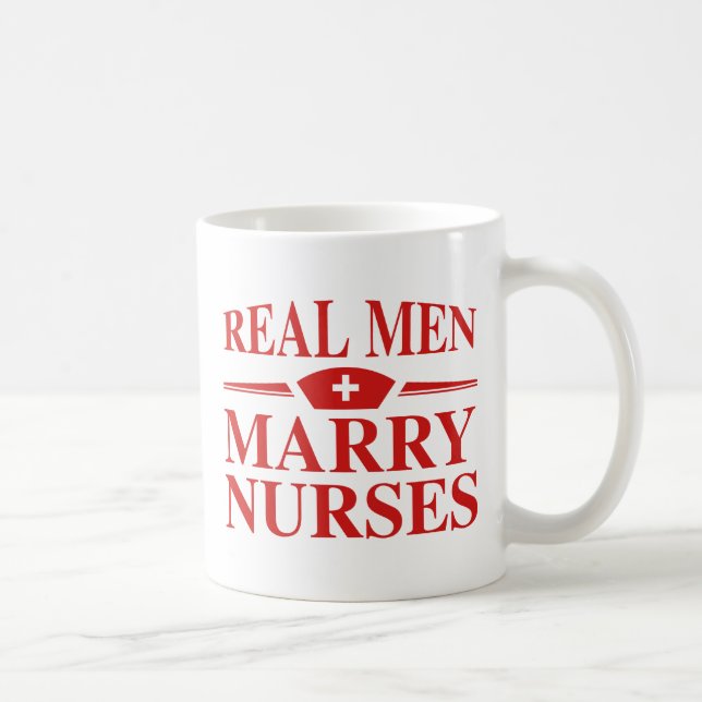 Caneca De Café Homens de Verdade Casam com Enfermeiras (Direita)