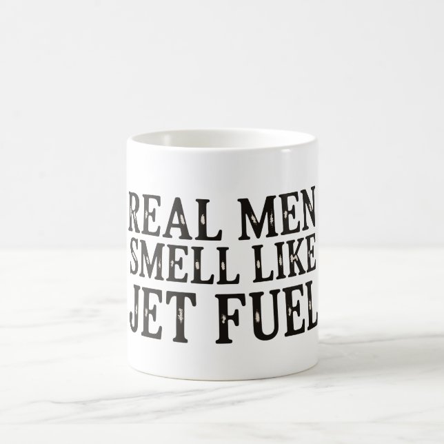 Caneca De Café Homens de Verdade Cheiram como Combustível de Jato (Centro)