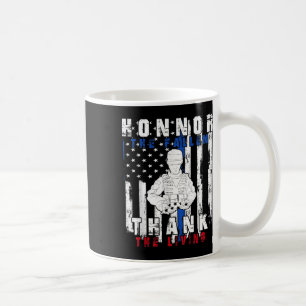 Caneca De Café Honra O Obrigado Falhado A Bandeira Dos Vivos