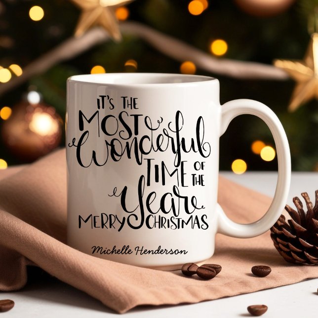 Caneca De Café Hora maravilhosa do Natal do ano (It's the most wonderful time of the year! Enjoy this mug through the holidays)