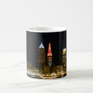 Caneca De Café Horizonte de Cleveland Quente