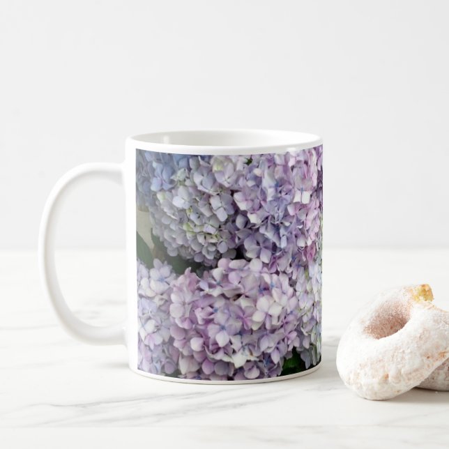 Caneca De Café Hydrangea in mom's garden  (Com Donut)