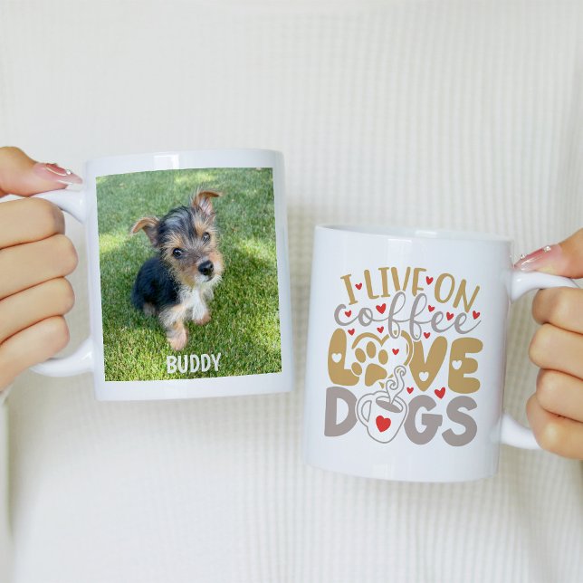 Caneca De Café I Live On Coffee Love Dogs Photo (Criador carregado)
