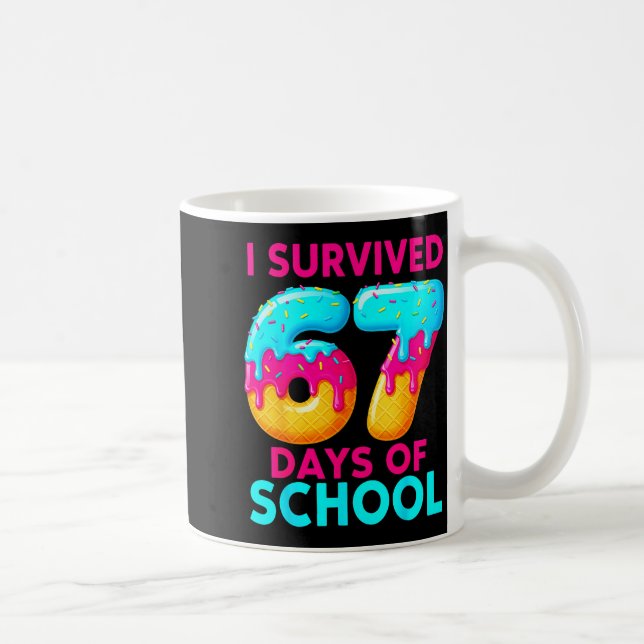 Caneca De Café I Survived 67 Days Of School 67 Meme Teachers Stud (Direita)