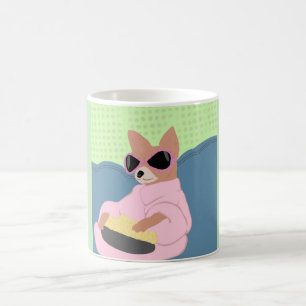 Caneca De Café Ilustração de roupão rosa de Chihuahua Chiweeni