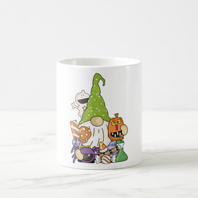 Caneca De Café Ilustração do Cartoon Gnomo do Halloween de Kawaii (Centro)
