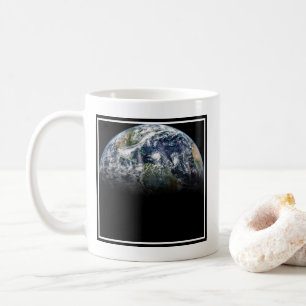 Caneca De Café Imagem Mosaica Do Planeta Terra Com 3 Furacões